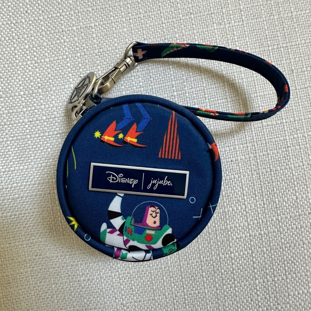 Jujube Paci Pod Pacifier Holder